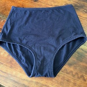 ARQ High Rise Undies Navy Medium